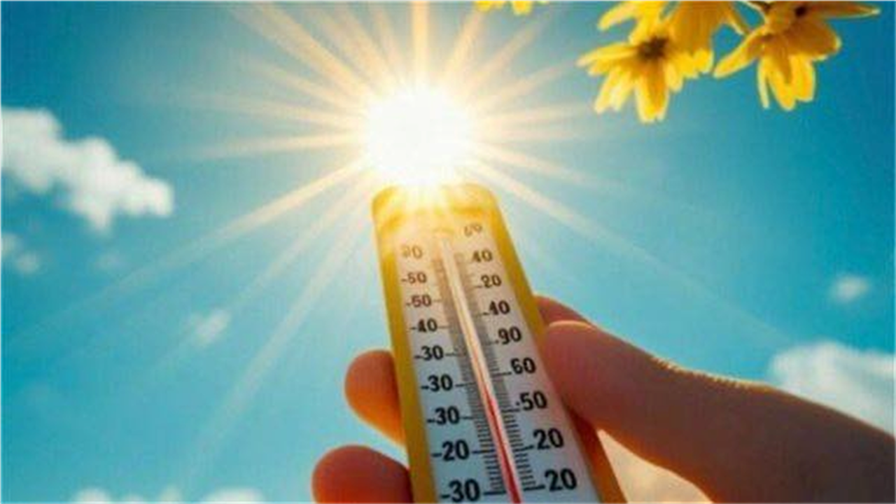 رياح وأمطار خفيفة.. خريطة الظواهر الجوية المتوقعة خلال الساعات المقبلة